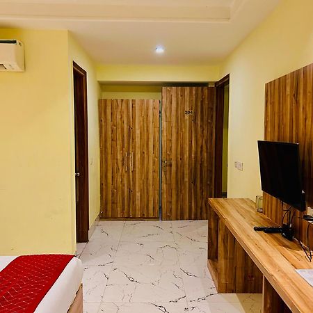 Goodluck House Near Terminal 3 Igi Airport Hotel Új-Delhi Kültér fotó